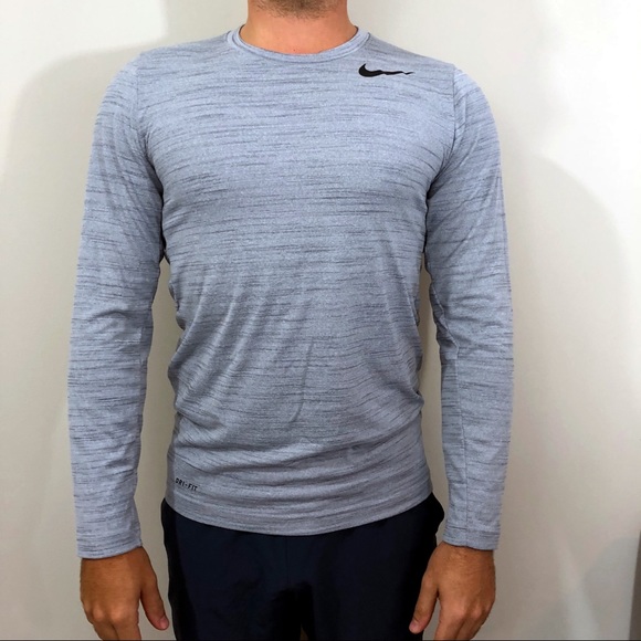 heather grey nike t shirt
